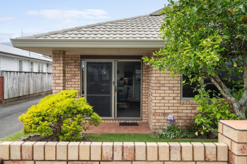 33A Manson Street, Gate Pa, Tauranga - Carousel 2