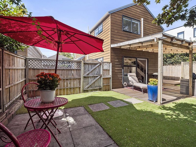 20C Rotomahana Terrace, Remuera, Auckland - Carousel 2