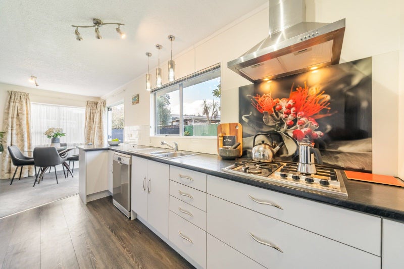 11A Mangaroa Hill Road, Maoribank, Upper Hutt - Carousel 1