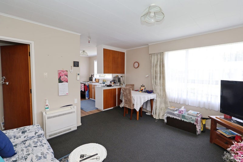 1/118 Venus Street, Strathern, Invercargill - Carousel 2