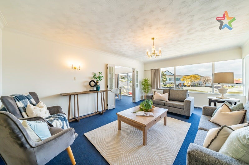 111 Tirohanga Road, Tirohanga, Lower Hutt - Carousel 2