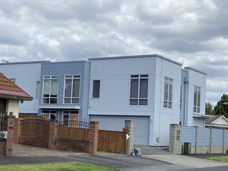 2/22 Dawson Street, Hamilton East, Hamilton - Carousel 1