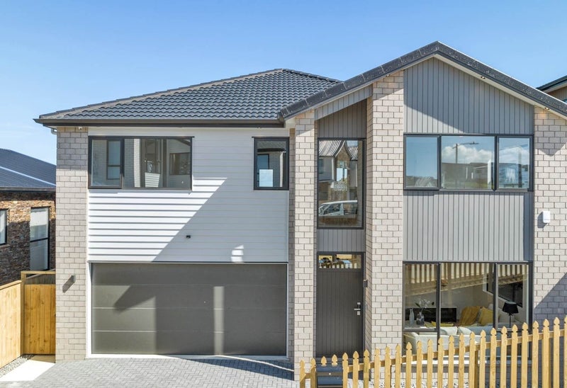 20 Bendridge Street, Flat Bush, Auckland - Carousel 1