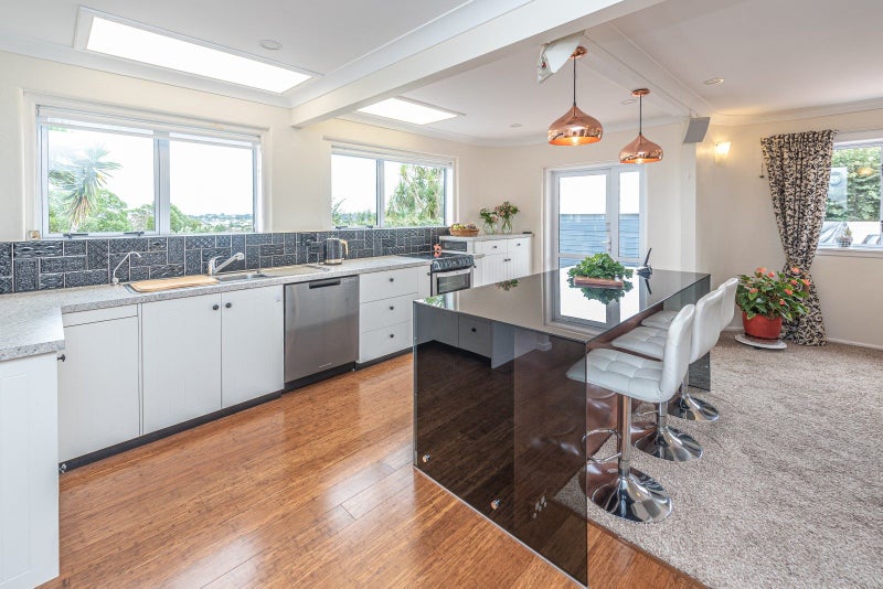 12 Rawhiti Place, Saint Johns Hill, Whanganui - Carousel 2