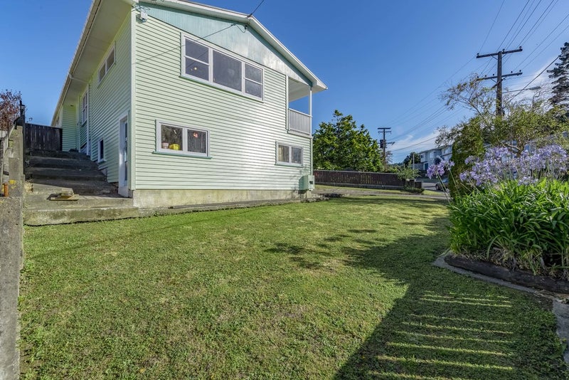 11 Pollard Street, Wainuiomata, Lower Hutt - Carousel 2