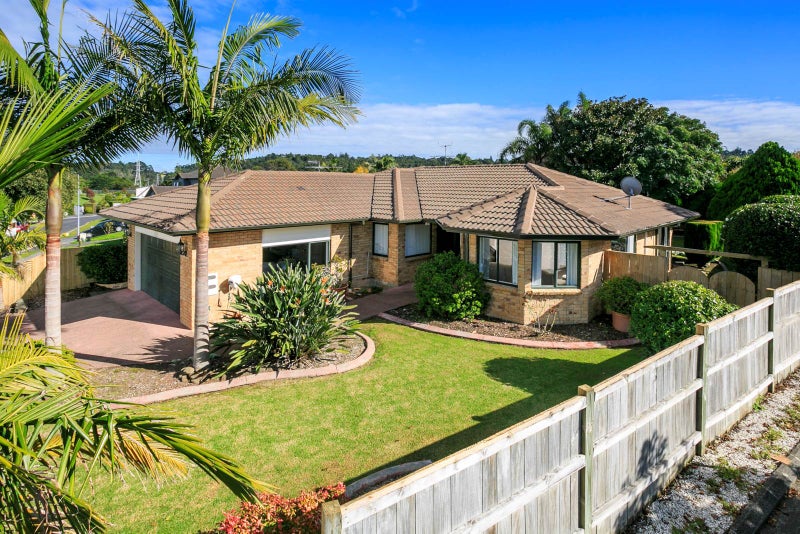 12 Sample Road, Albany, Auckland - Carousel 25