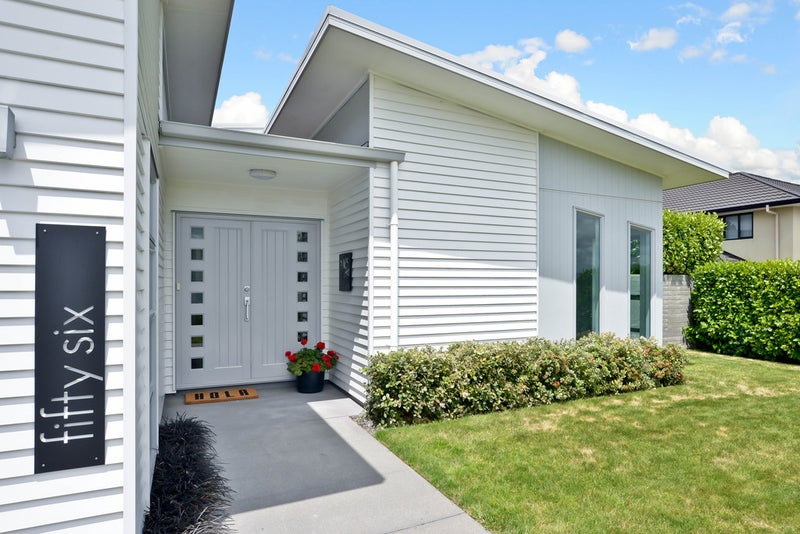 56 Somerton Drive, Huntington, Hamilton - Carousel 1