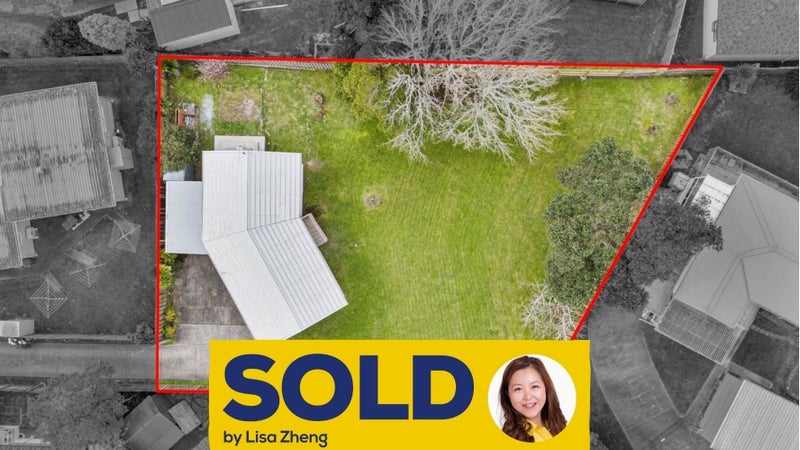 25 Roberts Road, Te Atatu South, Auckland - Carousel 1