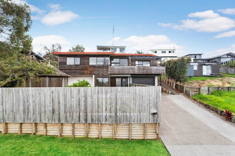 6 Gledstane Road, Stanmore Bay, Whangaparaoa - Carousel 1