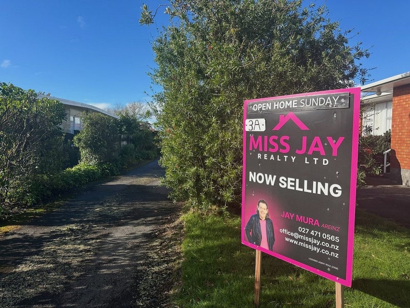 1/3A Julian Place, Westown, New Plymouth - Carousel 6