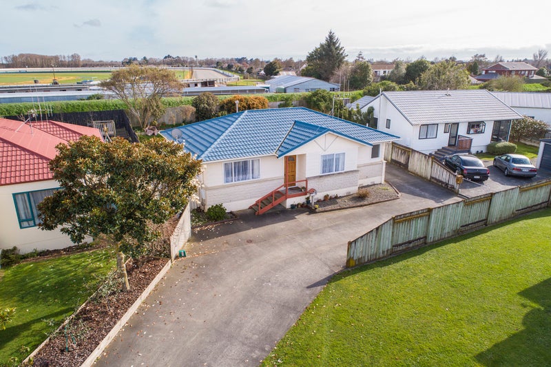 38 Dalfield Place, Highbury, Palmerston North - Carousel 17
