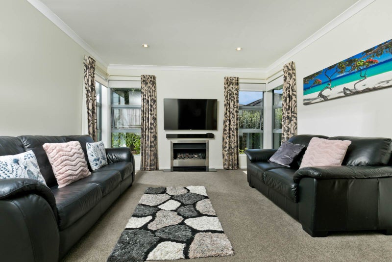 20 Lemon Grove Lane, Greenhithe, Auckland - Carousel 2