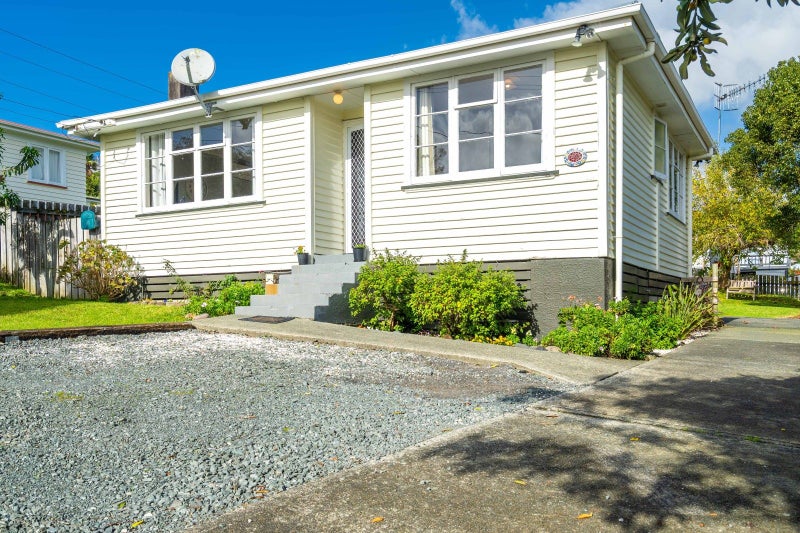 13 Raurimu Avenue, Onerahi, Whangarei - Carousel 1