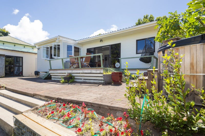 56 Stout Street, Whataupoko, Gisborne - Carousel 1