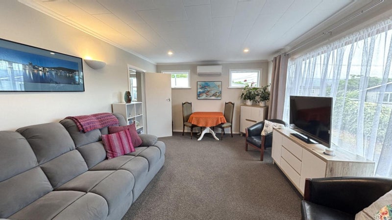9E ALEXANDER RD, RAUMATI, PARAPARAUMU - Carousel 2