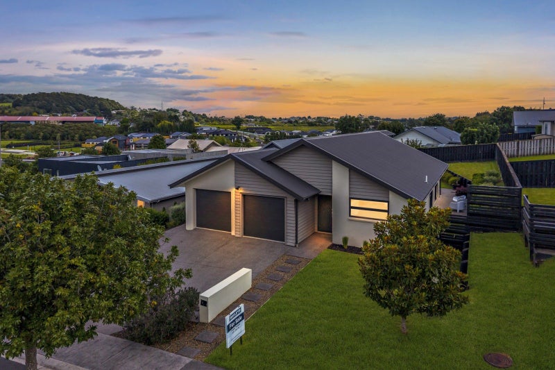 4 Stockyard Crescent, Pukekohe, Pukekohe - Carousel 1
