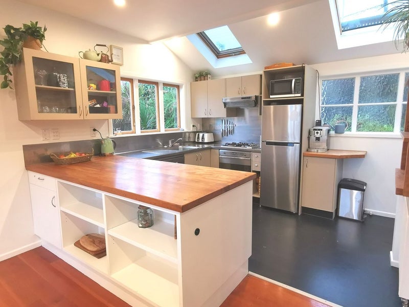 100 Farnham Street, Mornington, Wellington - Carousel 2