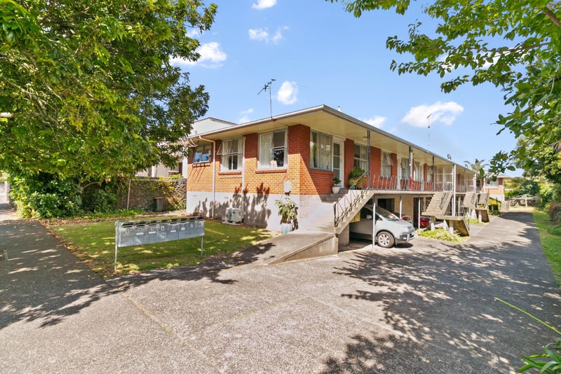 15 Matipo Street, Mount Eden, Auckland - Carousel 1