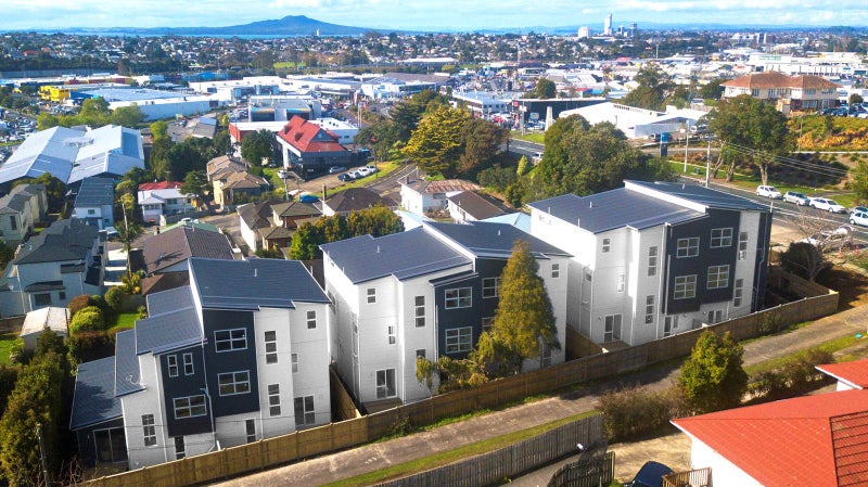133/2 Wairau Road, Ōakura - Carousel 1