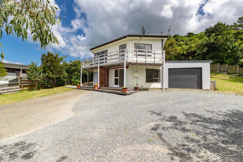 29 Stanhope Grove, Korokoro, Lower Hutt - Carousel 21