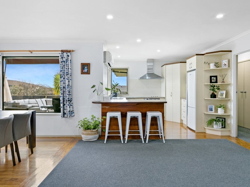 21 Acacia Bay Road, Nukuhau, Taupo - Carousel 1