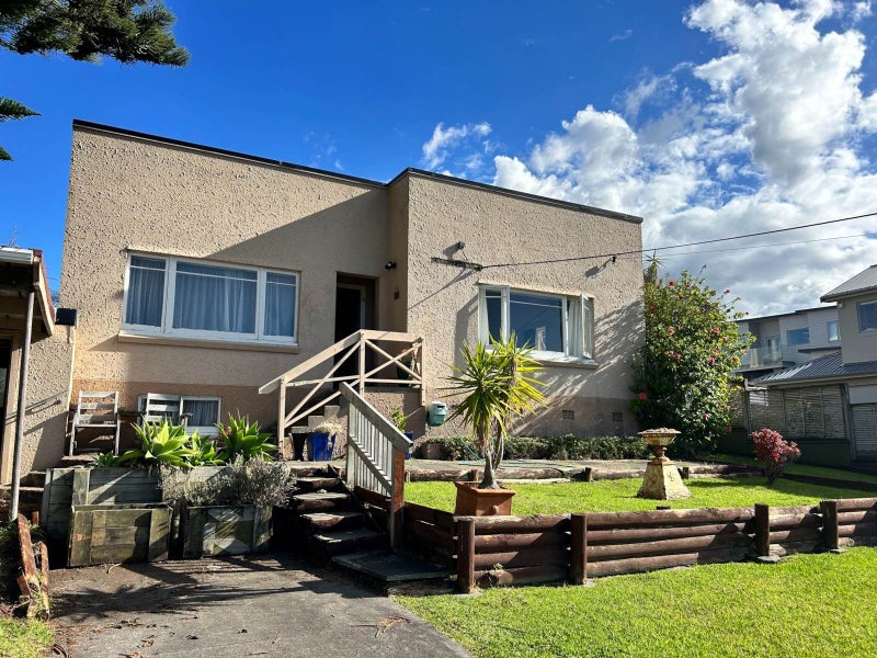 18 Quebec Road, Milford, Auckland - Carousel 15