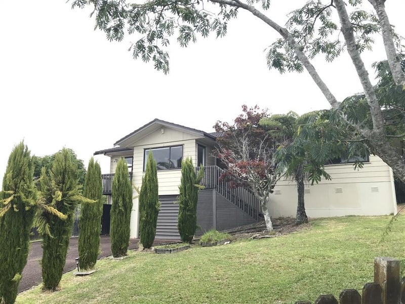 12 Cassandra Grove, Totara Vale, Auckland - Carousel 2