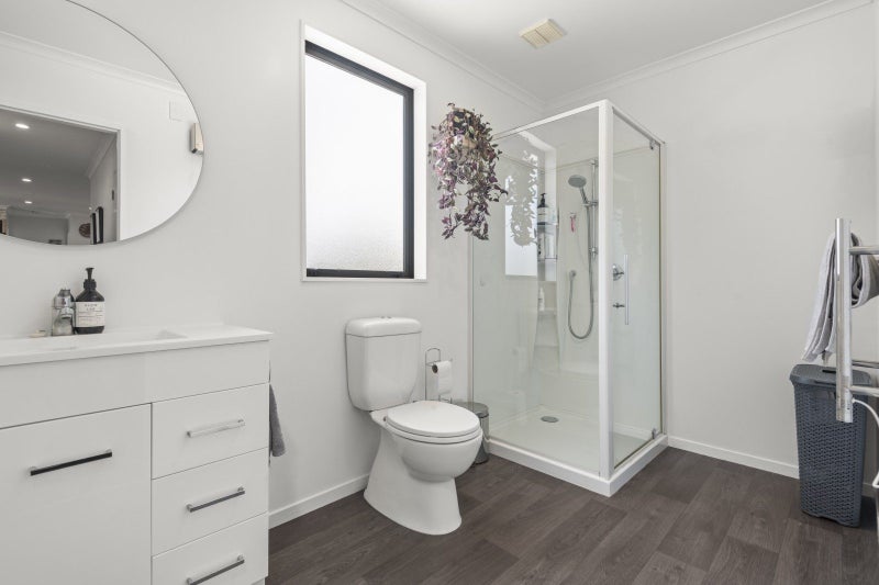 54 Exeter Crescent, Takaro, Palmerston North - Carousel 13