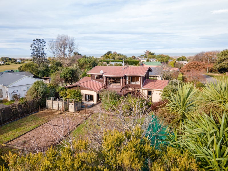 89 Pacific Drive, Southbridge - Carousel 2