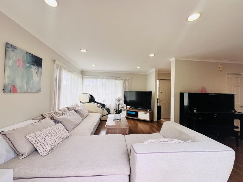 29 Wayne Francis Drive, East Tamaki, Auckland - Carousel 2