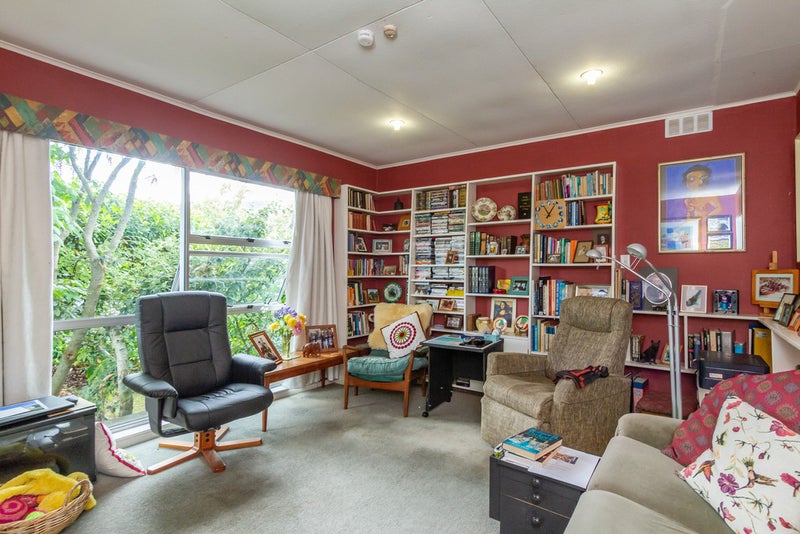 99 Wellington Road, Wainuiomata, Lower Hutt - Carousel 2