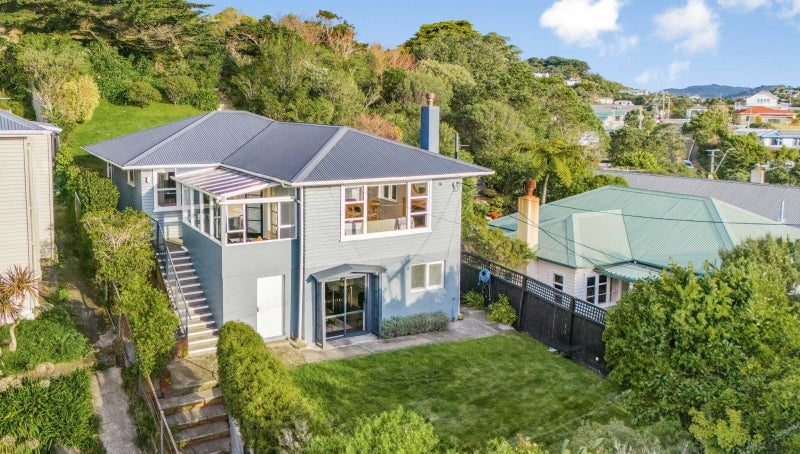 41 Fraser Avenue, Johnsonville, Wellington - Carousel 1