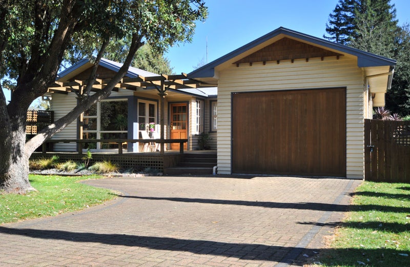 20 Larcy Road, Lynmore, Rotorua - Carousel 1