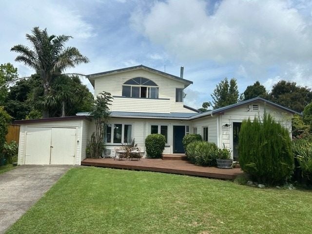 55 Spencer Avenue, Te Puke - Carousel 1