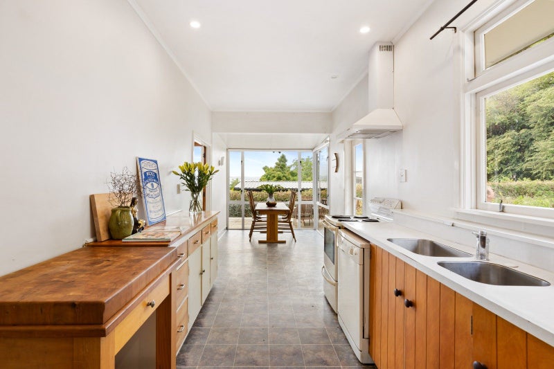 51 Burns Road, Hospital Hill, Napier - Carousel 2