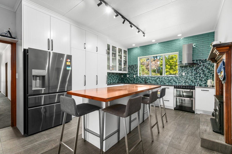 1 Charlotte Street, Takapau, Takapau - Carousel 1