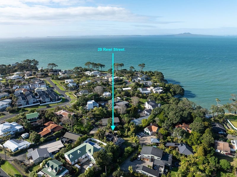 29 Rewi Street, Torbay, Auckland - Carousel 2