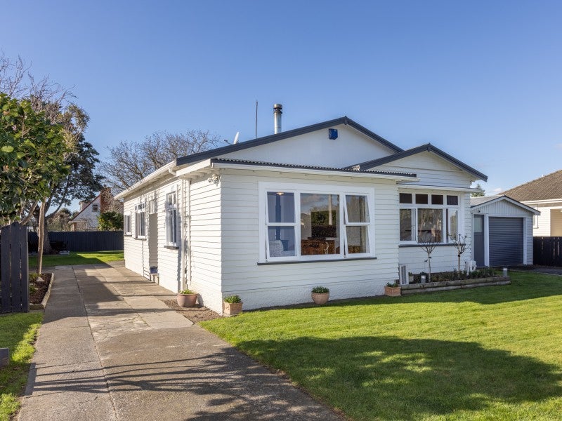 306 Fenwick Street, Mayfair, Hastings - Carousel 1
