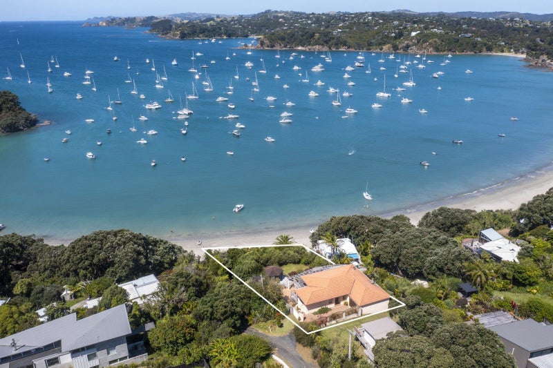 3A Waikare Road, Oneroa, Waiheke Island - Carousel 31