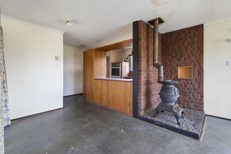 4 Caulfield Place, Awapuni, Palmerston North - Carousel 2