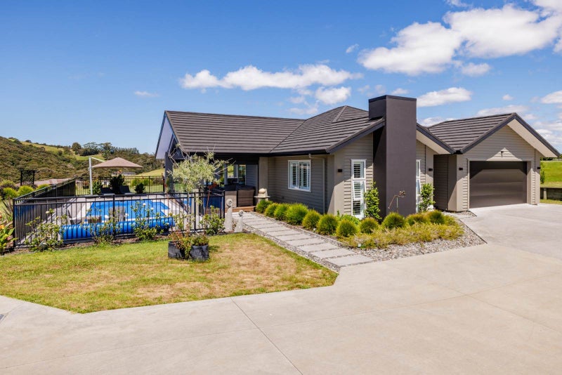 8 Fernbird Grove, Kerikeri, Kerikeri - Carousel 1