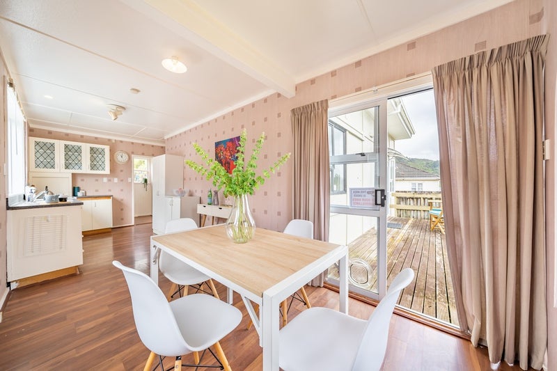 3 Buller Grove, Naenae, Lower Hutt - Carousel 20