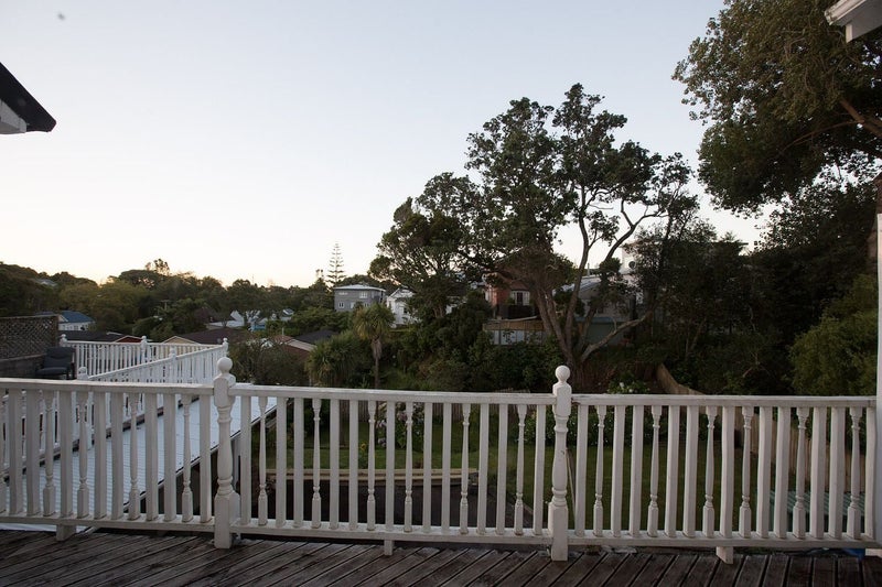 5 Gilbert Street, New Plymouth, New Plymouth - Carousel 13