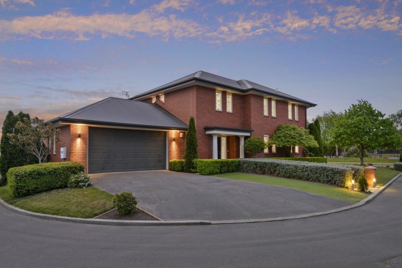 1 Seclusion Lane, Parklands, Christchurch - Carousel 2