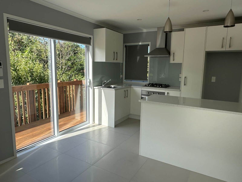 20 Cypress Place, Sunnynook, Auckland - Carousel 2