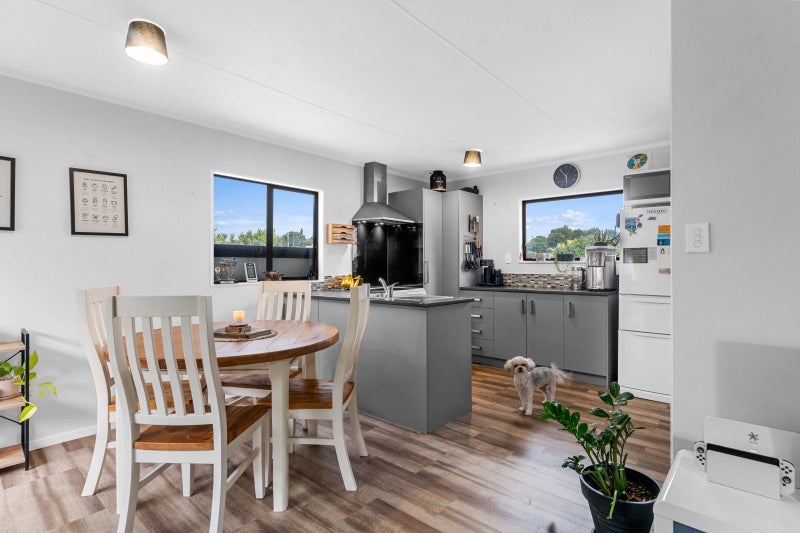 82E Coopers Road, Gate Pa, Tauranga - Carousel 1