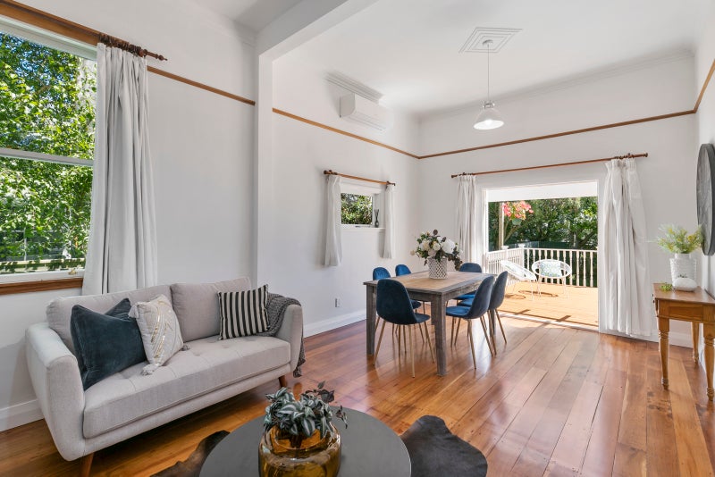 497 Riverside Drive, Fairfield, Lower Hutt - Carousel 2