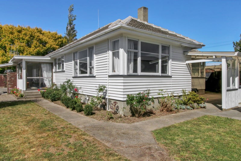 66 Ferguson Street, Awapuni, Palmerston North - Carousel 1