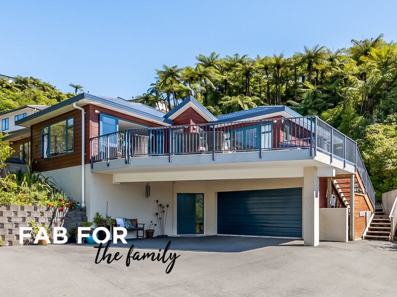 9 Fernridge Way, Tirohanga, Lower Hutt - Carousel 1