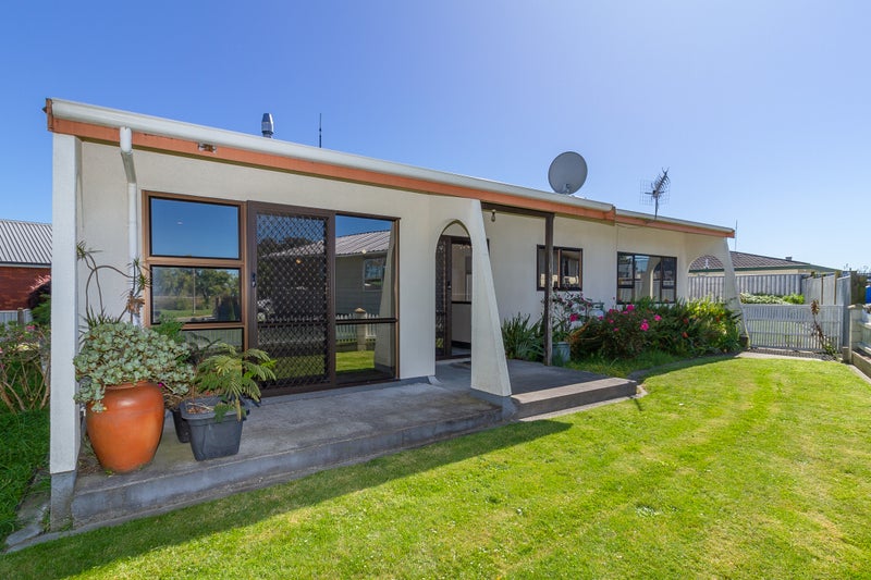 28 Perry Crescent, Greenmeadows, Napier - Carousel 2